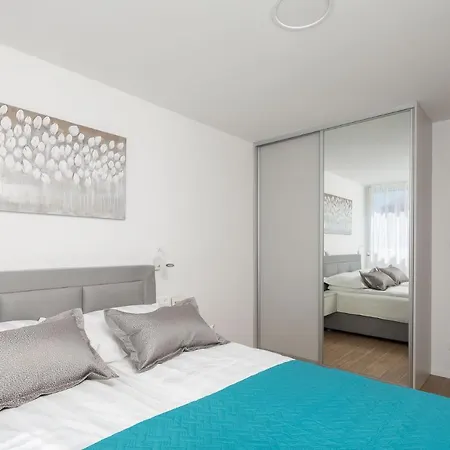 Apartment New & Modern Aa Split